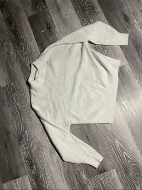 White batwing light sweater y2k